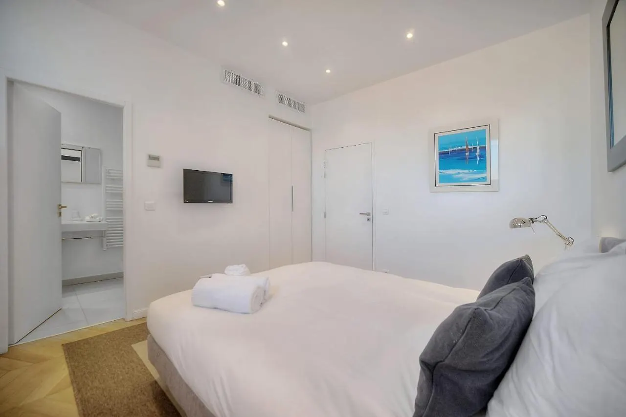 Ref 909 - Cannes Back Croisette - Apartment For Rent 0*,  France